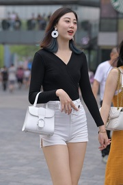 街拍美女网之日常瞬间街拍